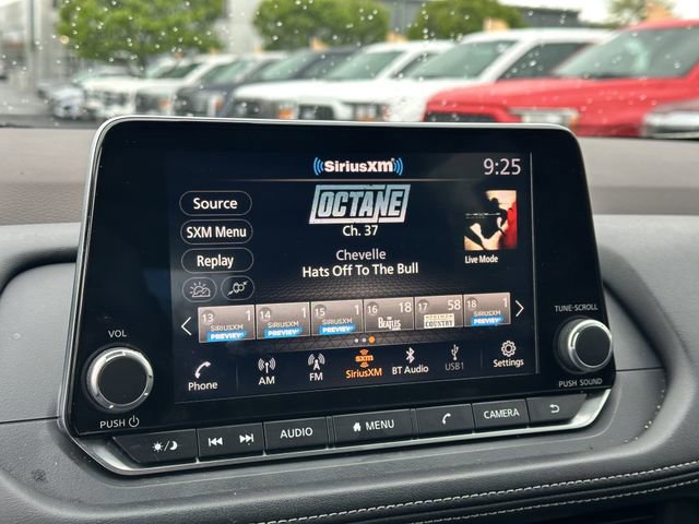 Used 2023 Nissan Rogue SV AWD/4WD image 22