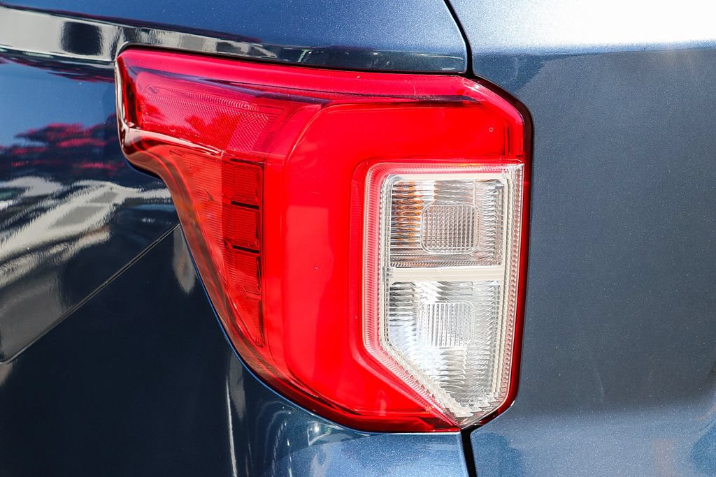 Certified 2020 Ford Explorer XLT RWD image 12