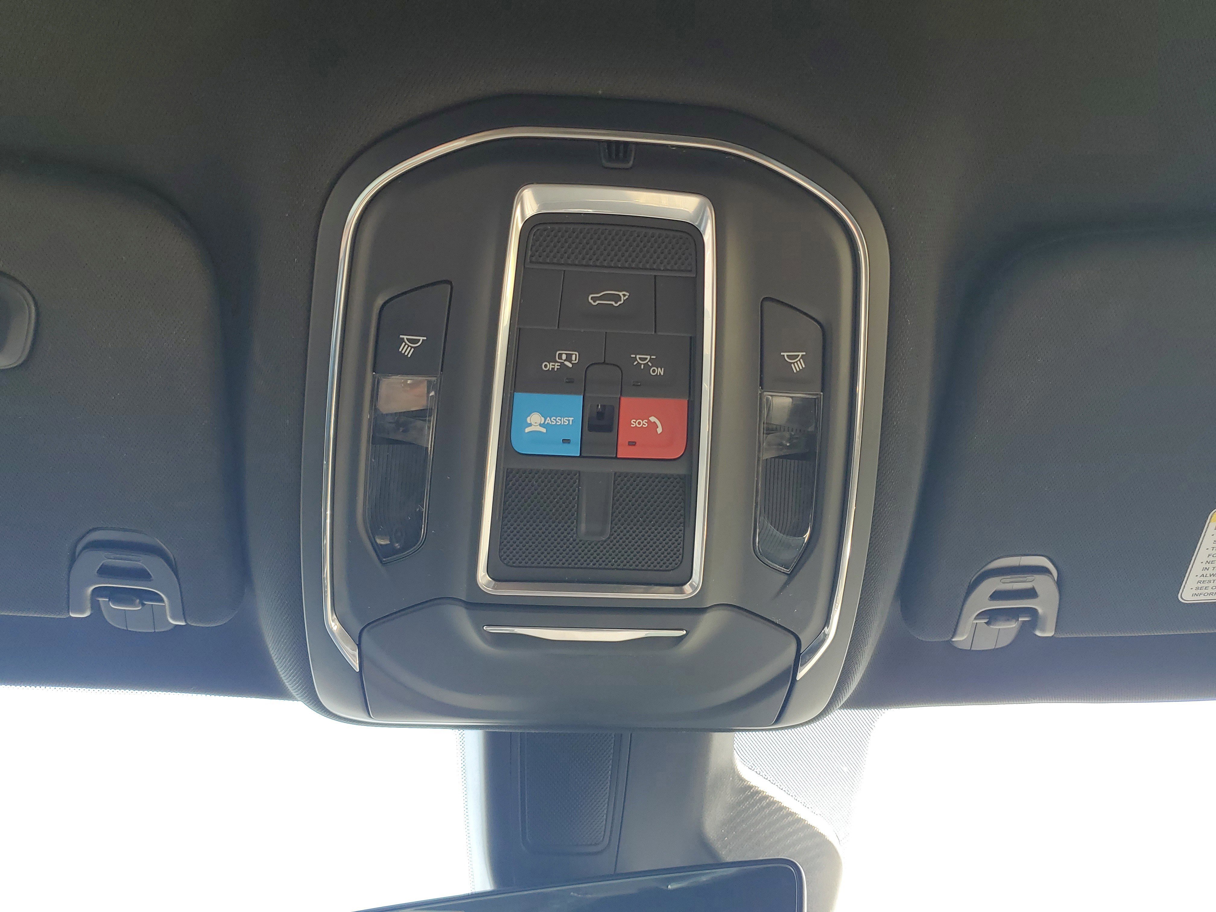 Used 2024 Jeep Wagoneer L Series II w/ Flexible Seating Group image 27