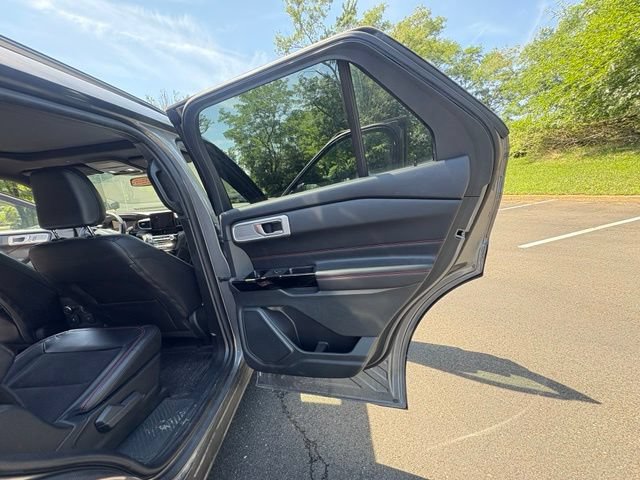Certified 2023 Ford Explorer ST-Line w/ Class IV Trailer Tow Package AWD/4WD image 23