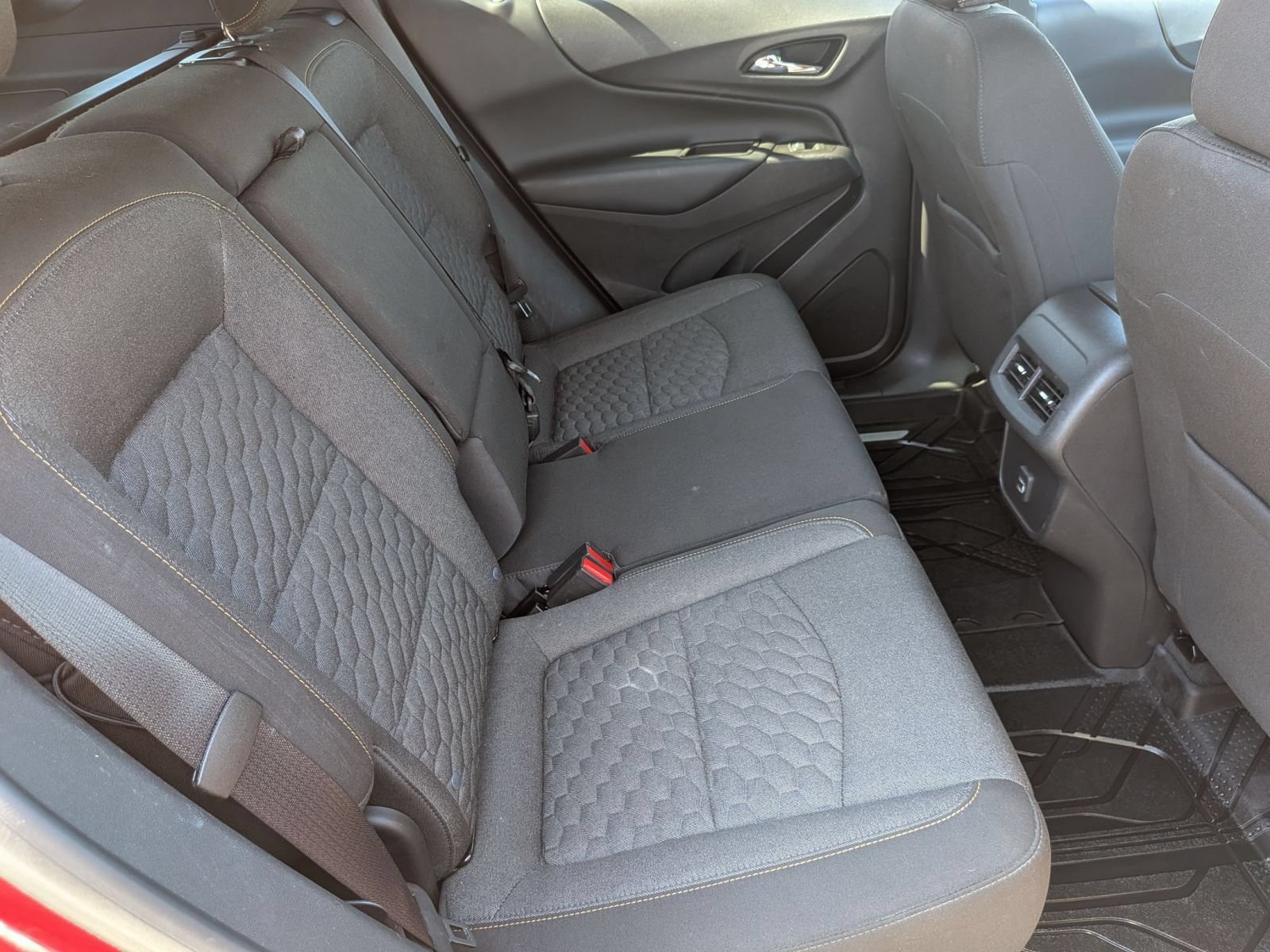 Used 2020 Chevrolet Equinox LT FWD image 29