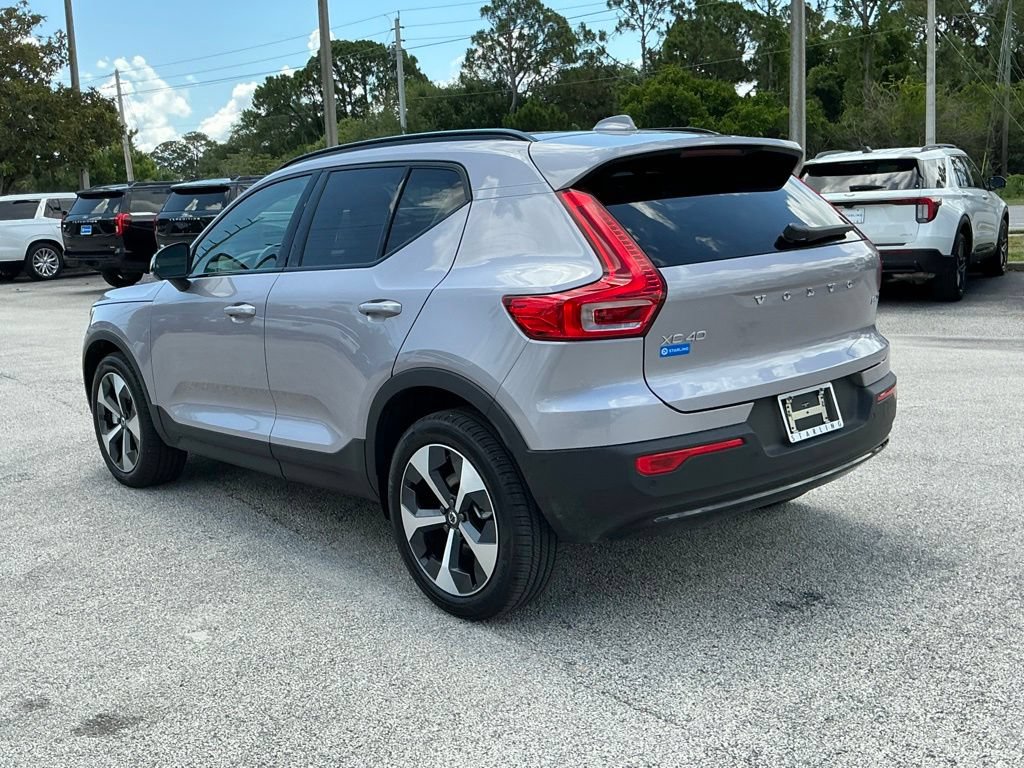 Used 2026 Volvo XC40 B5 Plus AWD/4WD image 8