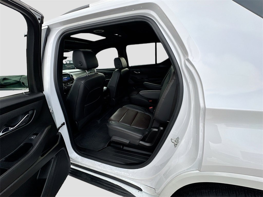 Used 2023 Chevrolet Traverse High Country w/ LPO, Floor Liner Package image 20