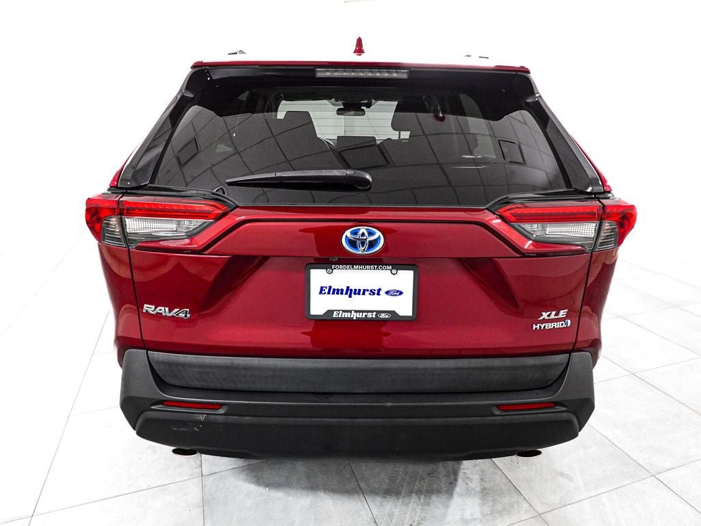 Used 2021 Toyota RAV4 XLE w/ Convenience Package AWD/4WD image 6