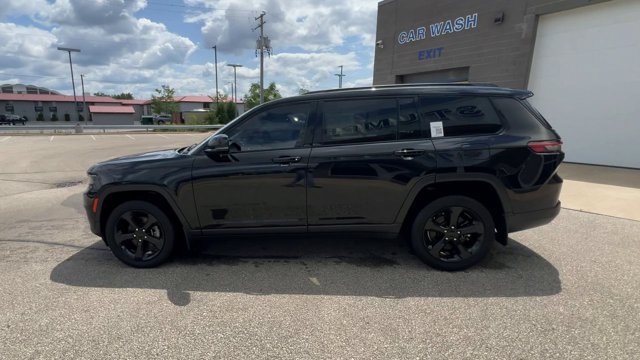 Used 2021 Jeep Grand Cherokee L Laredo AWD/4WD image 6