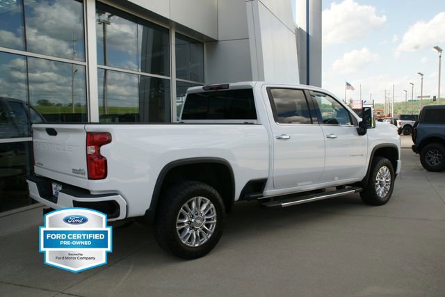 Used 2020 Chevrolet Silverado 2500 High Country w/ Safety Package II image 3