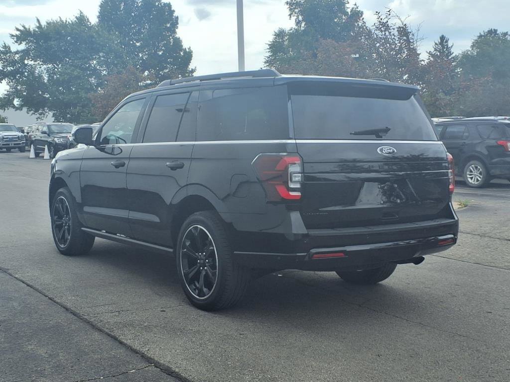 Certified 2022 Ford Expedition Limited image 2
