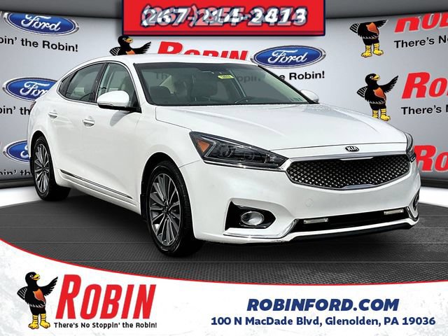 Used 2017 Kia Cadenza Premium w/ Luxury Package FWD image 1