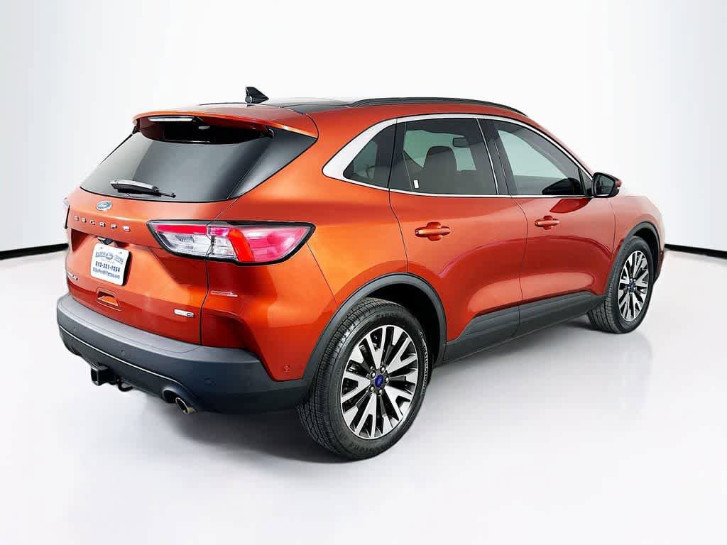 Certified 2020 Ford Escape Titanium AWD/4WD image 25