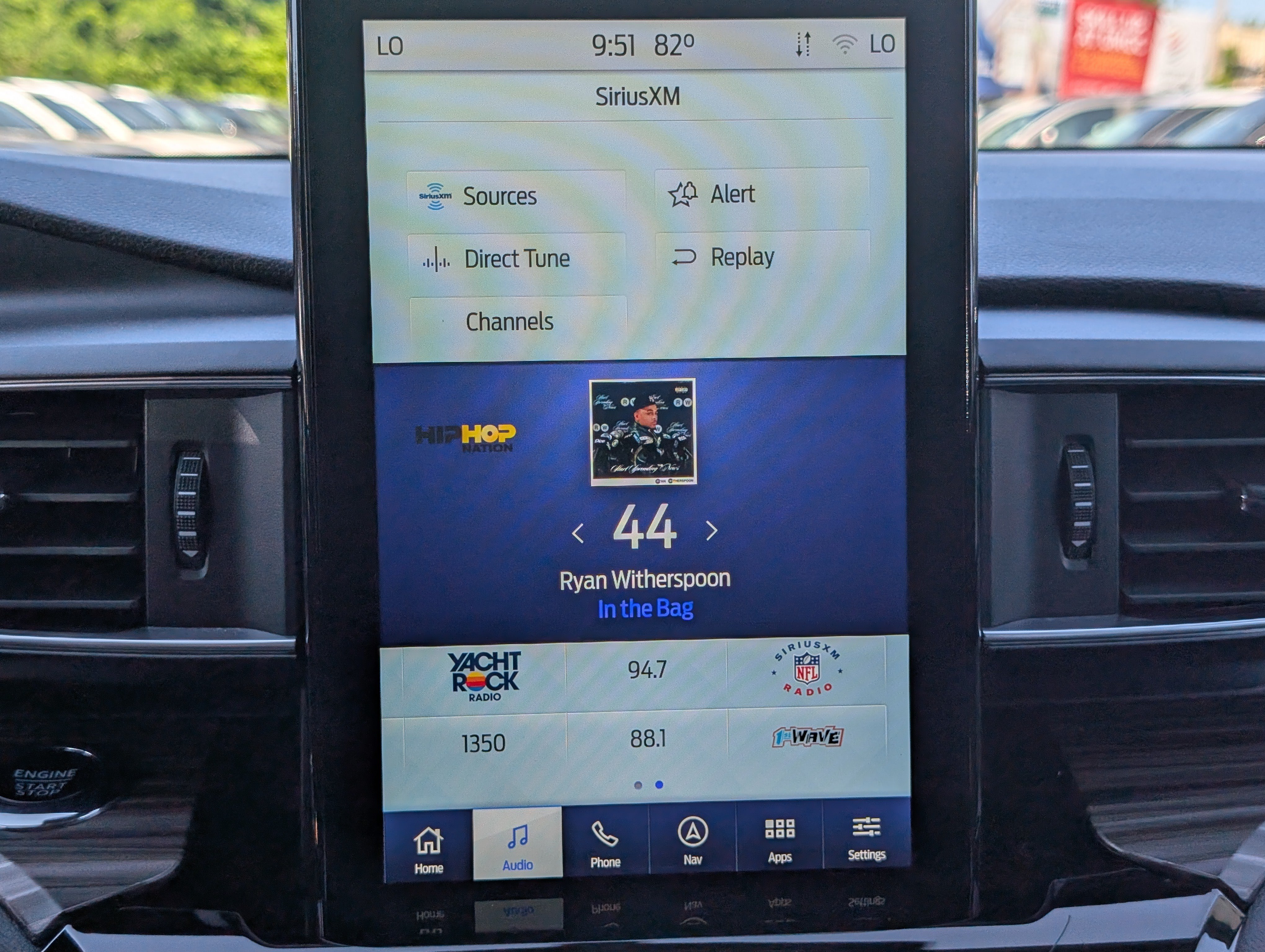 Certified 2022 Ford Explorer Limited w/ Limited Technology Package AWD/4WD image 33