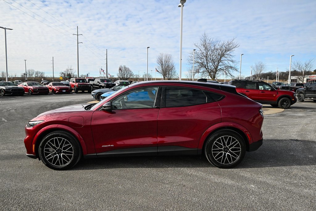 Certified 2025 Ford Mustang Mach-E Premium image 5