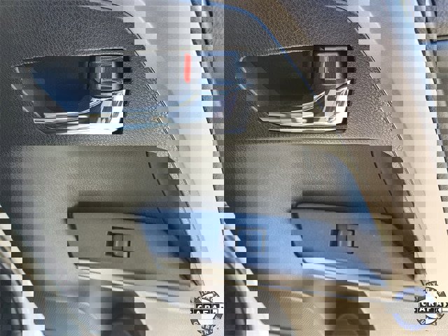 Used 2017 Toyota RAV4 XLE image 30