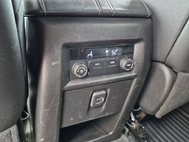 Used 2023 Chevrolet Traverse LT AWD/4WD image 9
