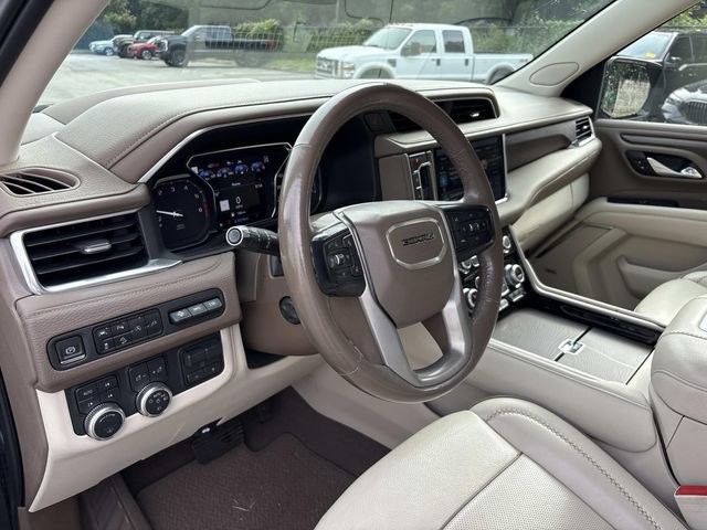 Used 2021 GMC Yukon XL Denali w/ Denali Ultimate Package AWD/4WD image 12
