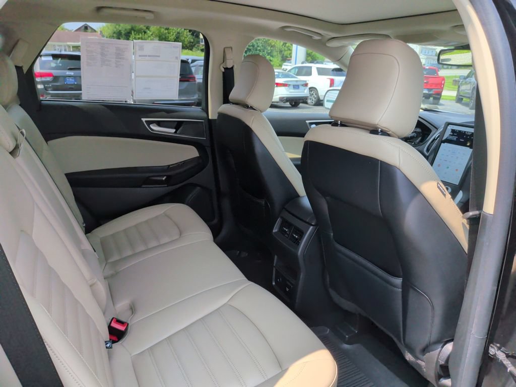Certified 2023 Ford Edge SEL w/ Convenience Package AWD/4WD image 10
