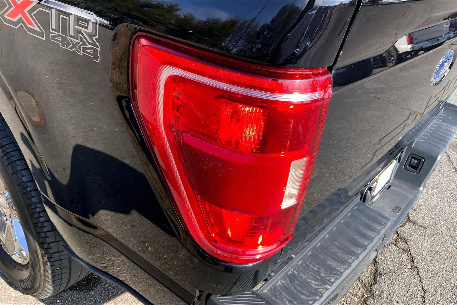 Certified 2022 Ford F150 XLT w/ XTR Package AWD/4WD image 27
