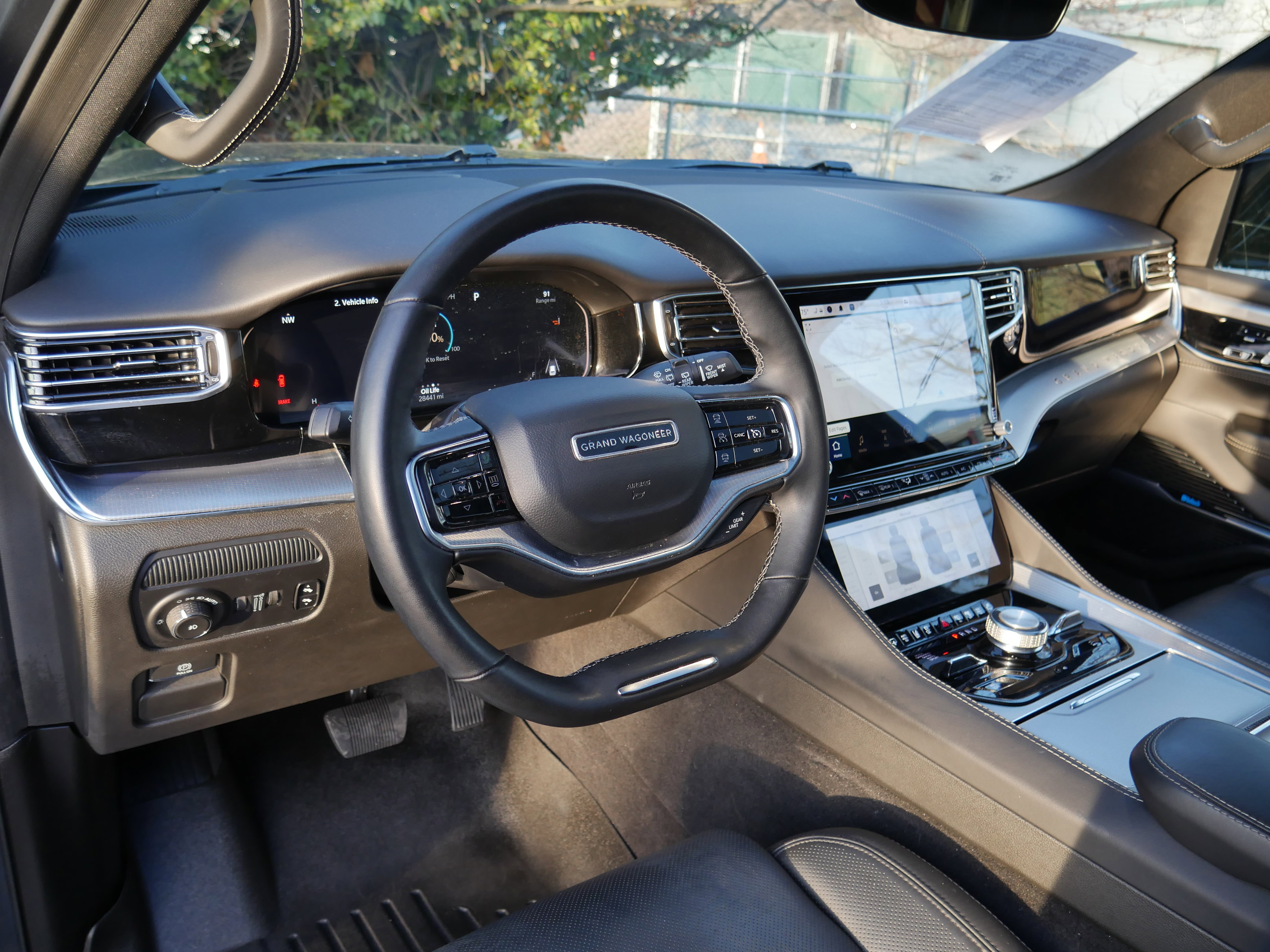 Used 2023 Jeep Grand Wagoneer 4WD image 4