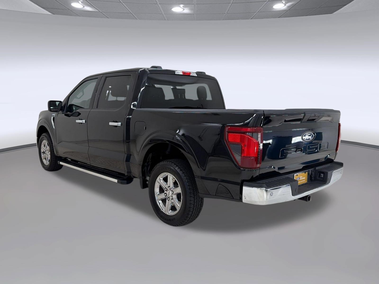 Certified 2025 Ford F150 XLT w/ Equipment Group 301A Standard RWD image 3