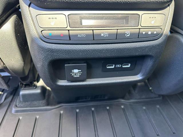 Used 2023 Honda Pilot Elite image 12