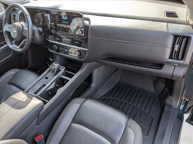 Used 2024 Nissan Pathfinder SL w/ SL Premium Package FWD image 21