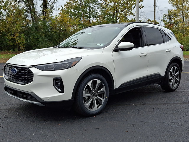 Certified 2023 Ford Escape Platinum AWD/4WD image 3