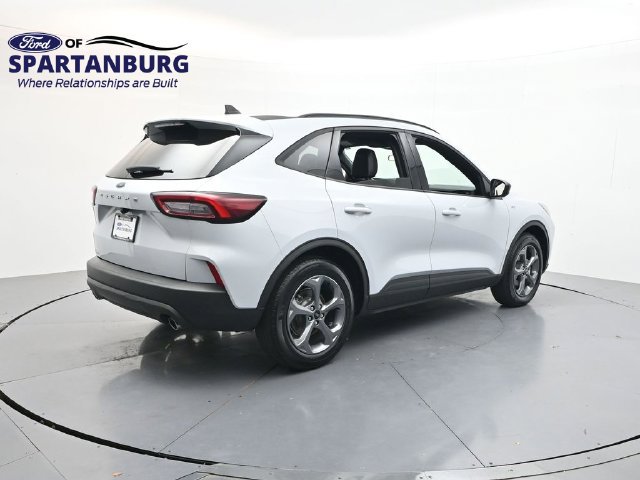 Certified 2025 Ford Escape ST-Line FWD image 7