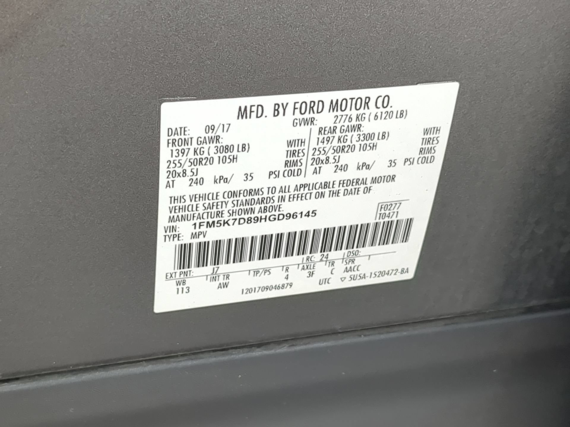 Certified 2017 Ford Explorer XLT w/ Equipment Group 202A FWD image 70