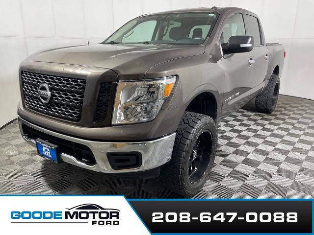 Used 2019 Nissan Titan SV AWD/4WD image 4