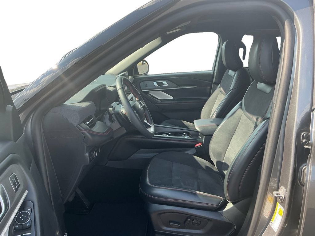 Certified 2025 Ford Explorer ST w/ Sun And Sound Package AWD/4WD image 14