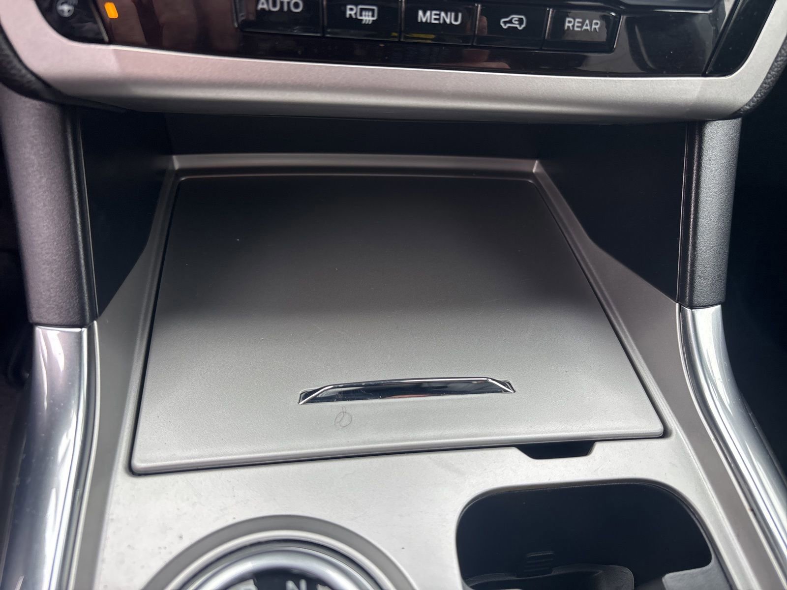 Certified 2021 Ford Explorer XLT w/ Equipment Group 202A image 25