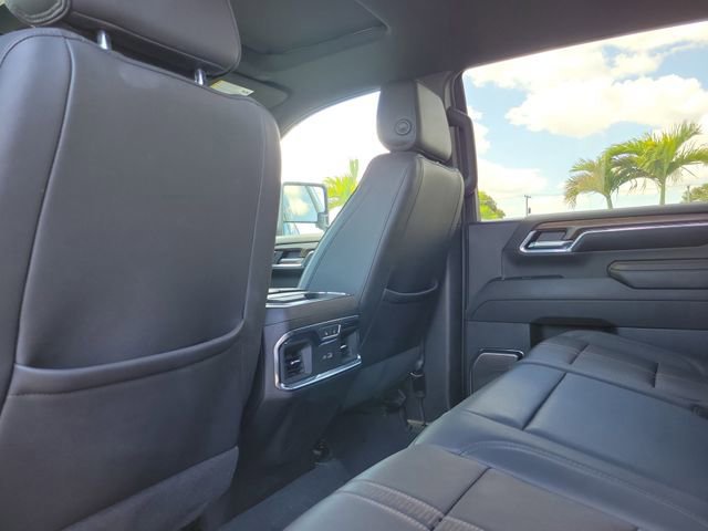 Used 2024 Chevrolet Silverado 2500 High Country w/ High Country Premium Package image 12