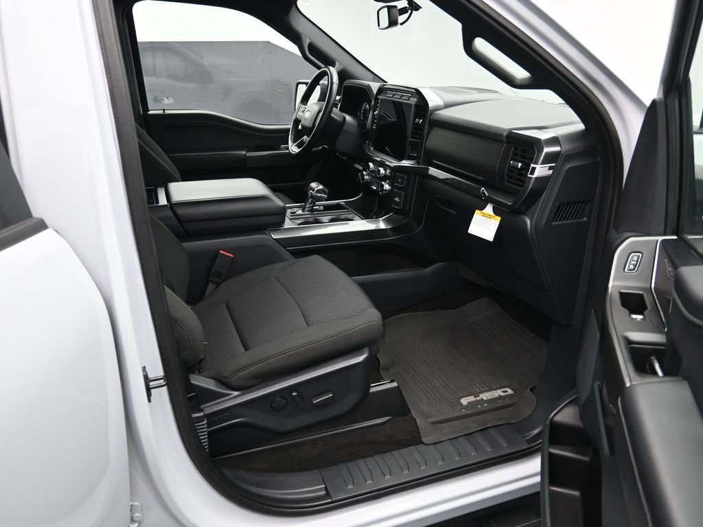 Certified 2022 Ford F150 XLT w/ Equipment Group 302A High image 41