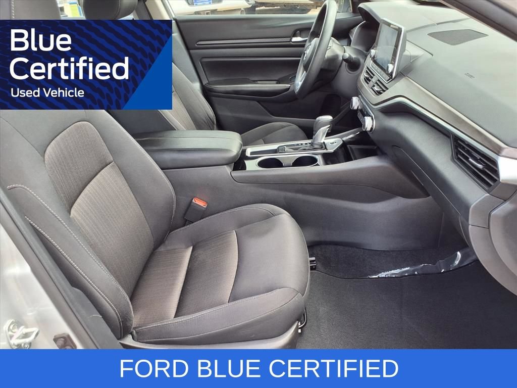 Used 2024 Nissan Altima 2.5 SV FWD image 27