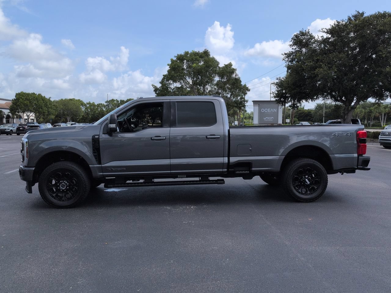 Certified 2025 Ford F350 XLT w/ Black Appearance Package AWD/4WD image 7