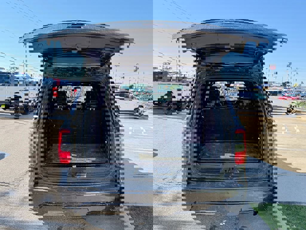 Certified 2020 Ford Expedition Max Limited w/ Equipment Group 303A AWD/4WD image 17