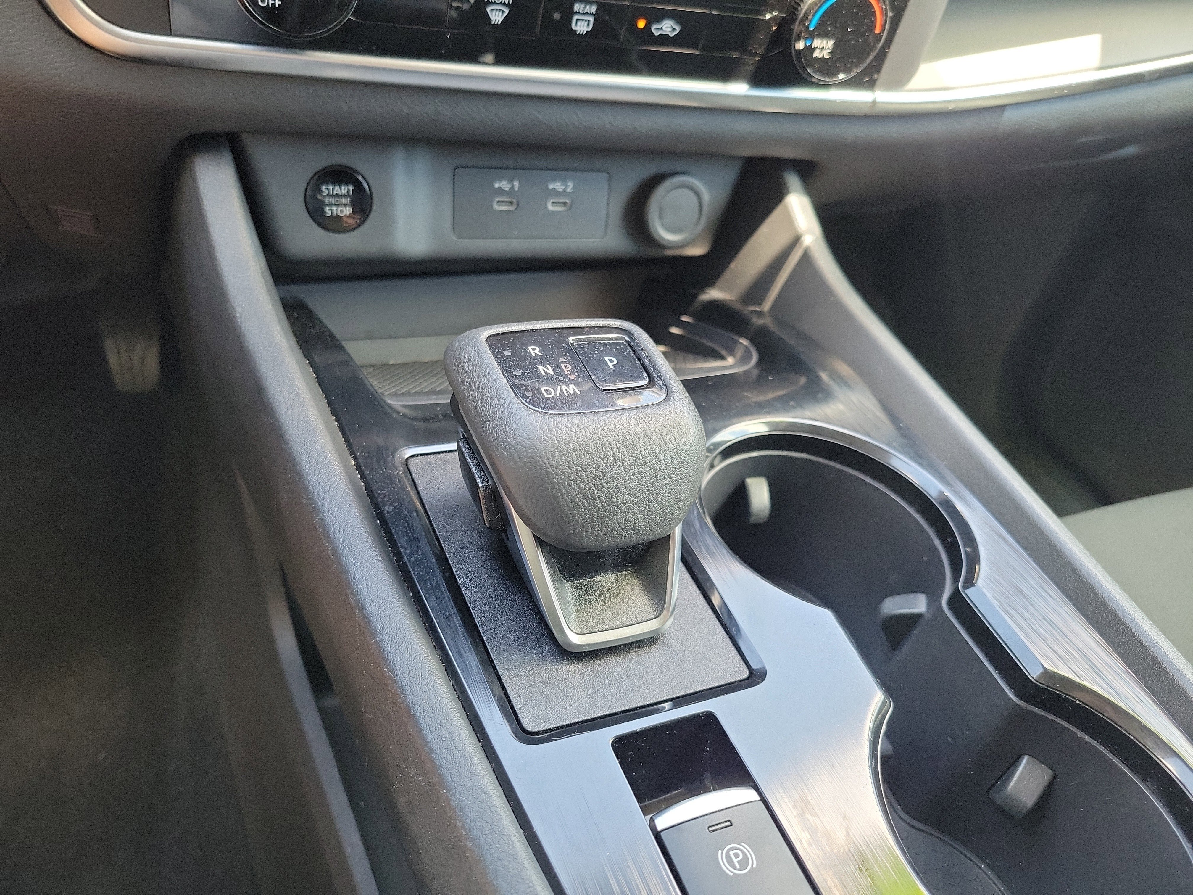 Used 2024 Nissan Rogue S AWD/4WD image 30