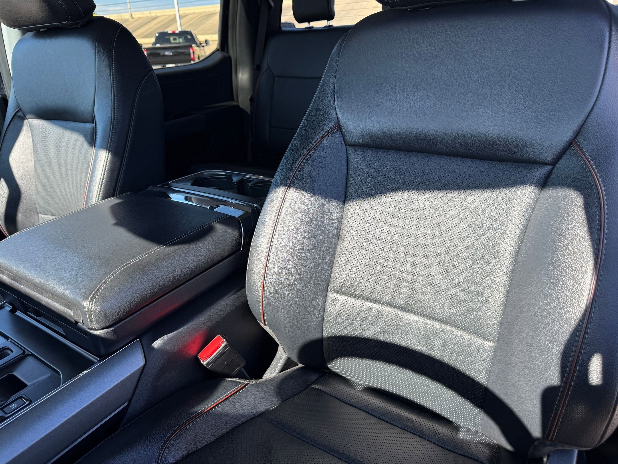 Certified 2023 Ford F150 Lariat w/ Trailer Tow Package image 19