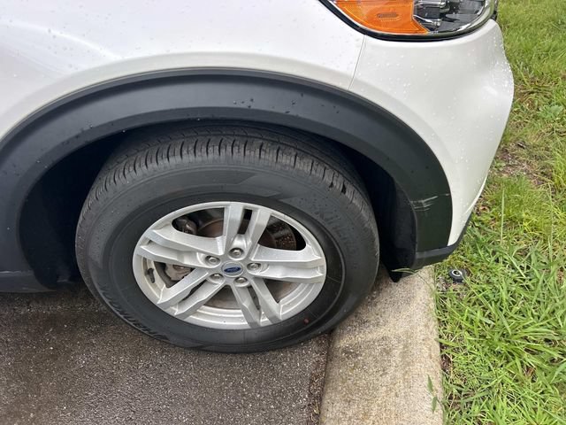 Certified 2024 Ford Explorer XLT w/ Equipment Group 202A AWD/4WD image 10