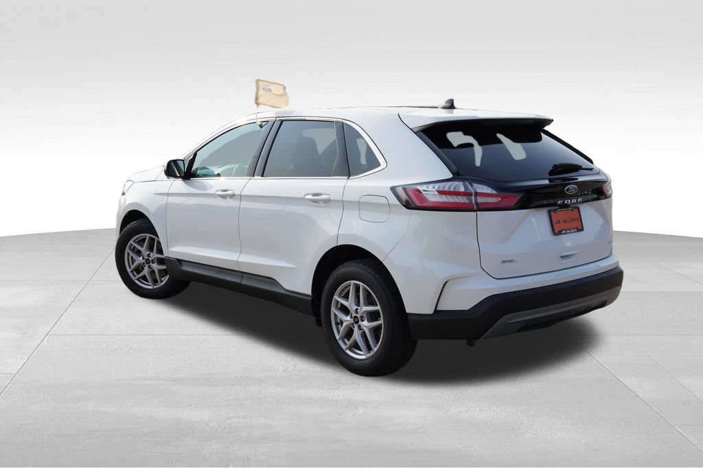 Certified 2024 Ford Edge SEL w/ Convenience Package AWD/4WD image 7