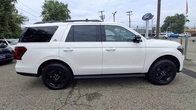 Certified 2022 Ford Expedition Timberline image 9