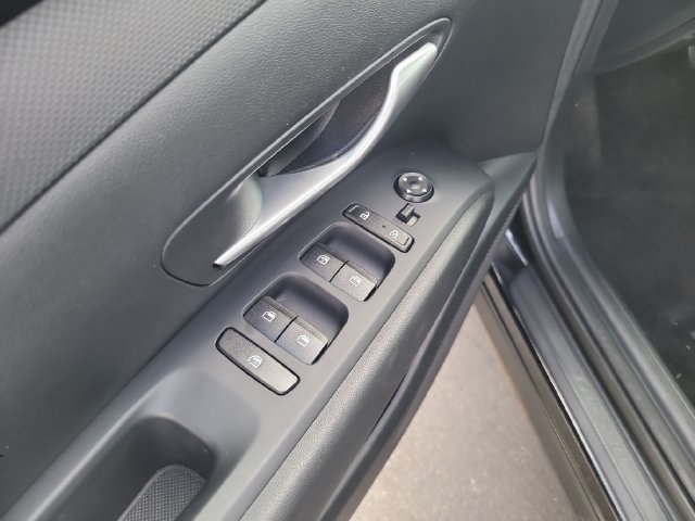 Used 2023 Hyundai Tucson SEL FWD image 11