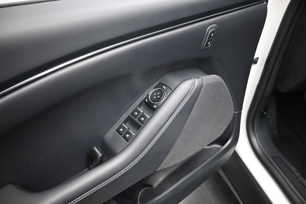 Certified 2025 Ford Mustang Mach-E Select RWD image 10