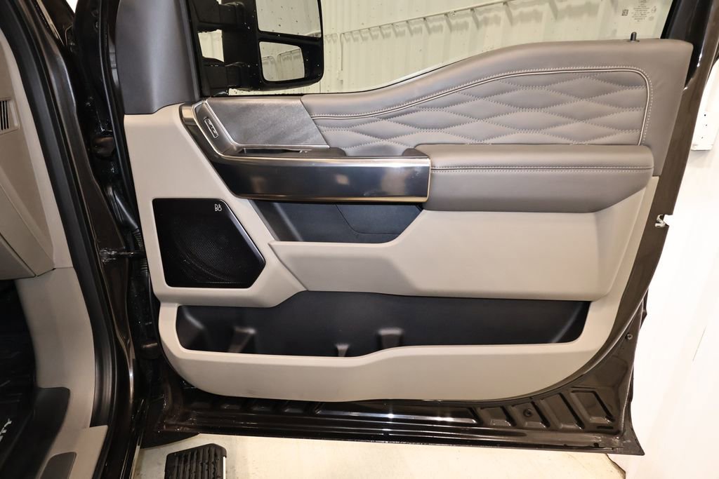 Certified 2025 Ford F350 Platinum w/ Platinum Plus Package image 23
