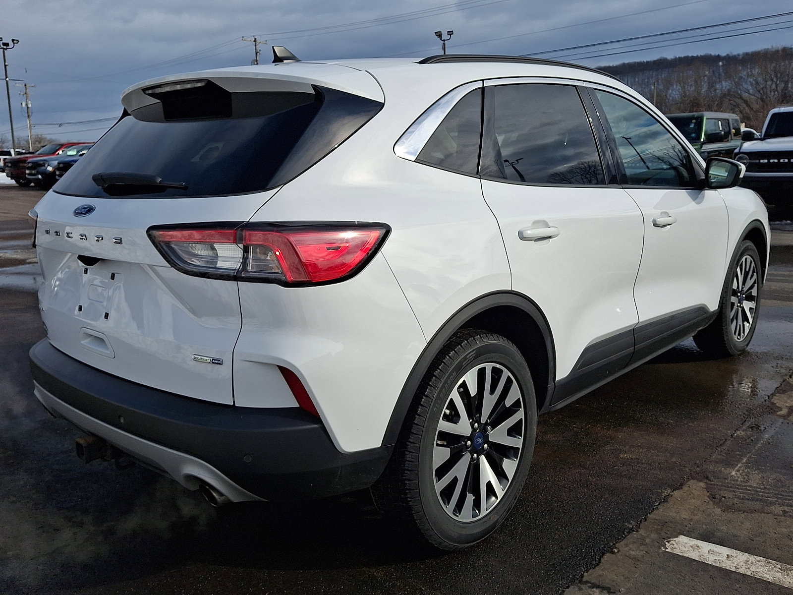 Certified 2020 Ford Escape SEL image 10