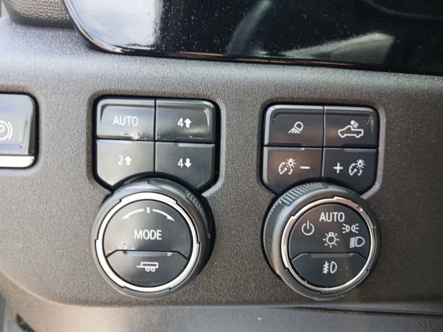 Used 2025 Chevrolet Silverado 2500 LTZ w/ LTZ Convenience Package AWD/4WD image 18