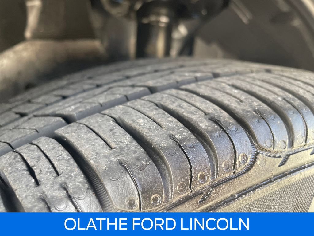 Certified 2019 Ford EcoSport SE image 31