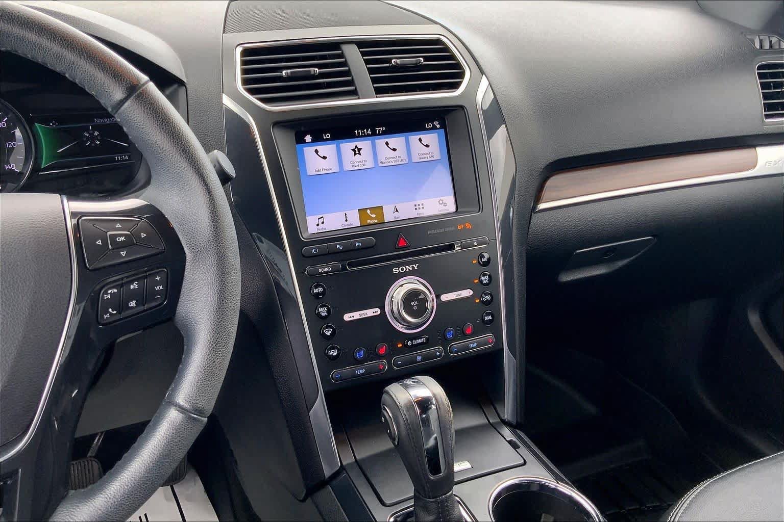 Certified 2018 Ford Explorer Limited w/ Equipment Group 301A FWD image 7