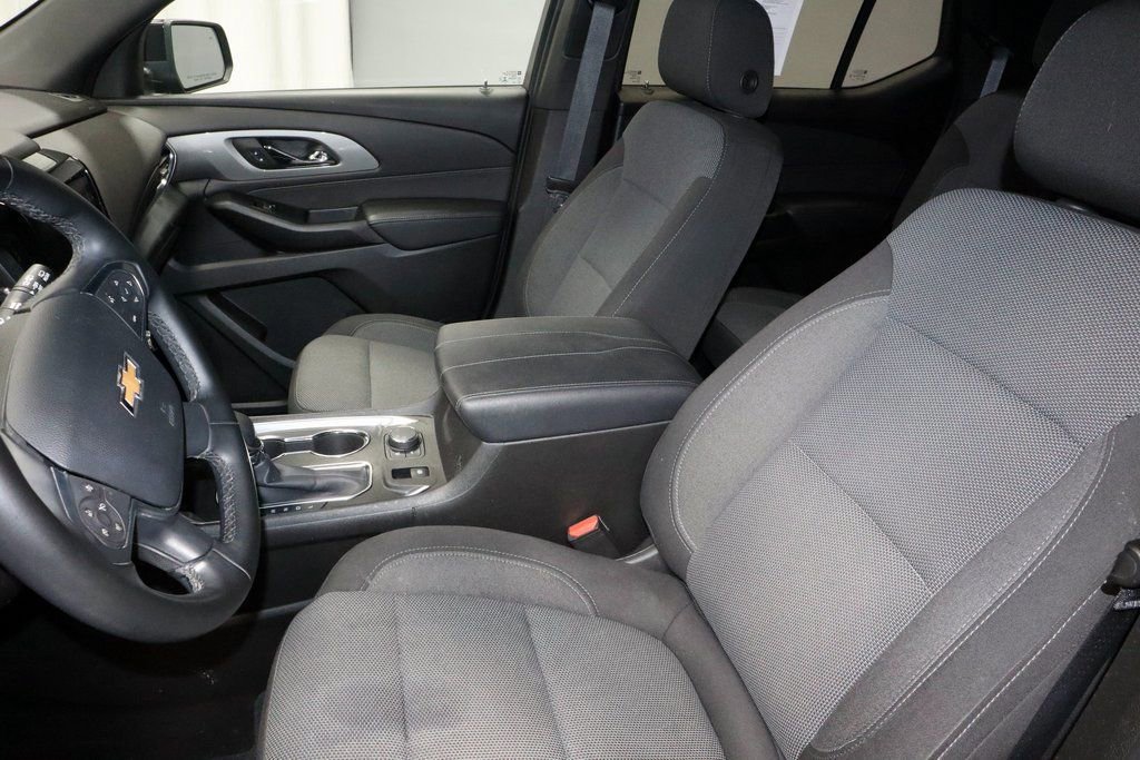 Used 2023 Chevrolet Traverse LT w/ LPO, Floor Liner Package image 25
