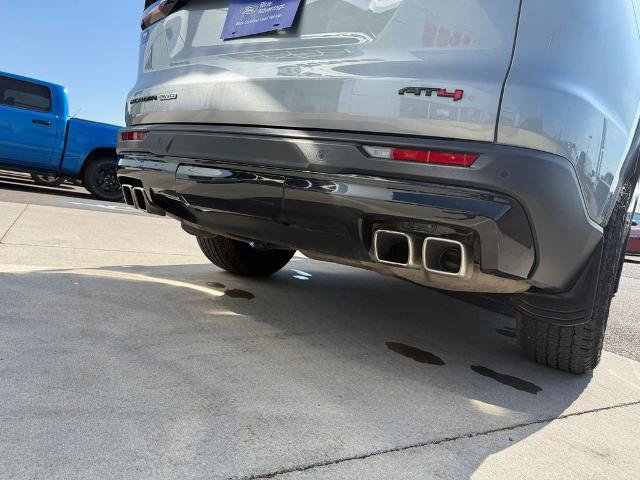 Used 2025 GMC Acadia AT4 w/ Luxury Package AWD/4WD image 11