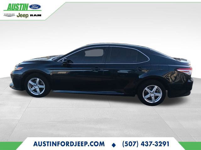 Used 2018 Toyota Camry L image 6